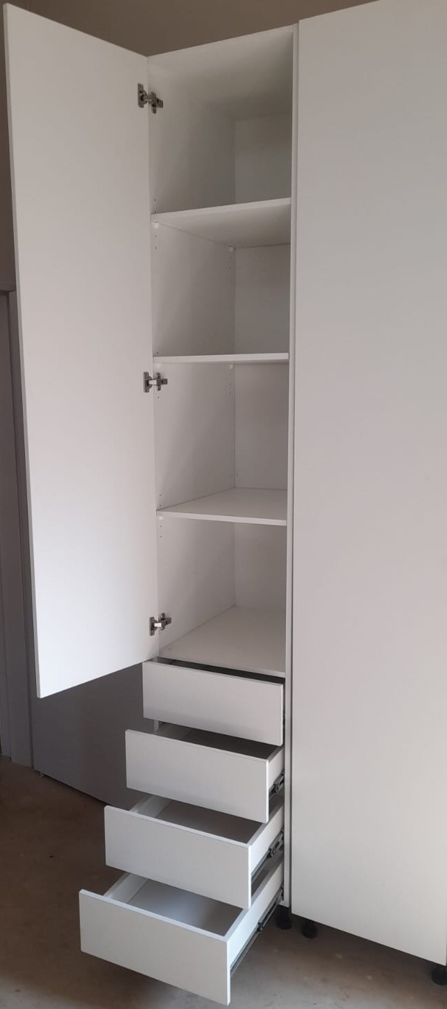 Bedroom Unit - 4 Drawer, 1 Door